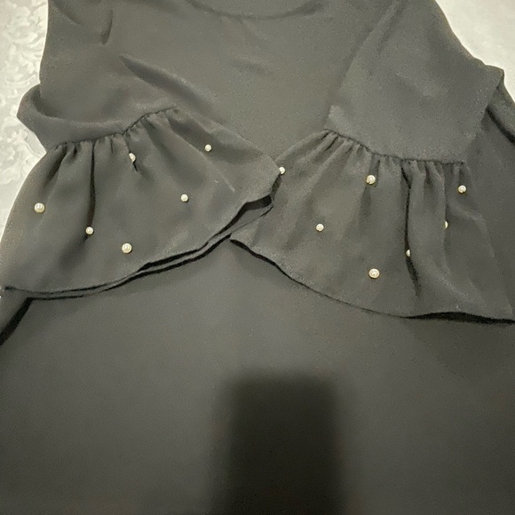 Elle Women's Black ,Bell ,Ruffled 3/4 sleeve, sheer blouse size Medium Blouse. - Picture 5 of 6